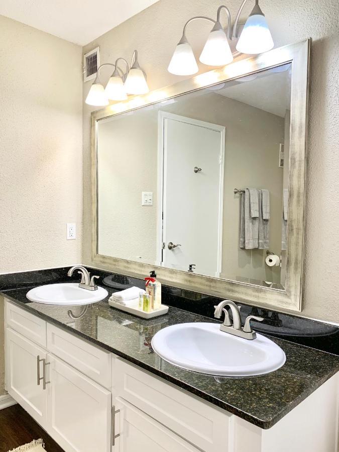 Spacious 2Br&2Ba Med Center Apt, Free Parking&Shuttle Houston Zewnętrze zdjęcie