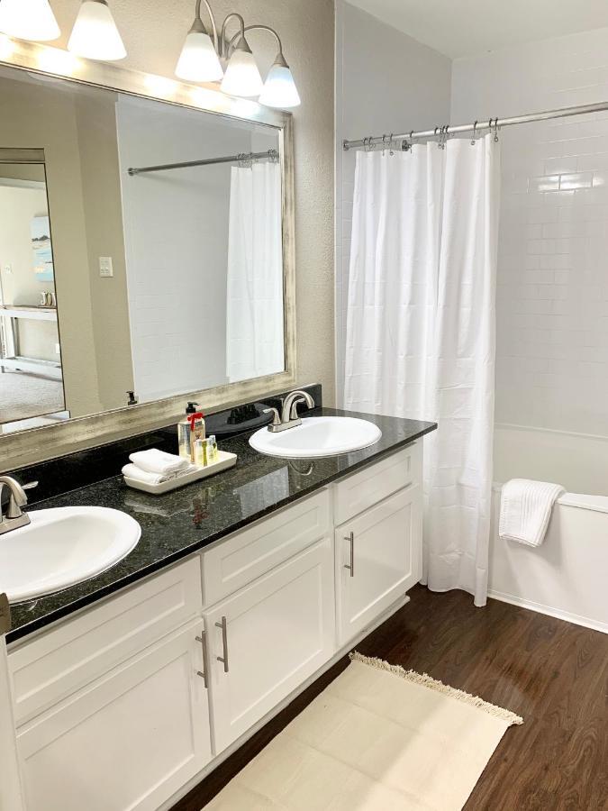 Spacious 2Br&2Ba Med Center Apt, Free Parking&Shuttle Houston Zewnętrze zdjęcie
